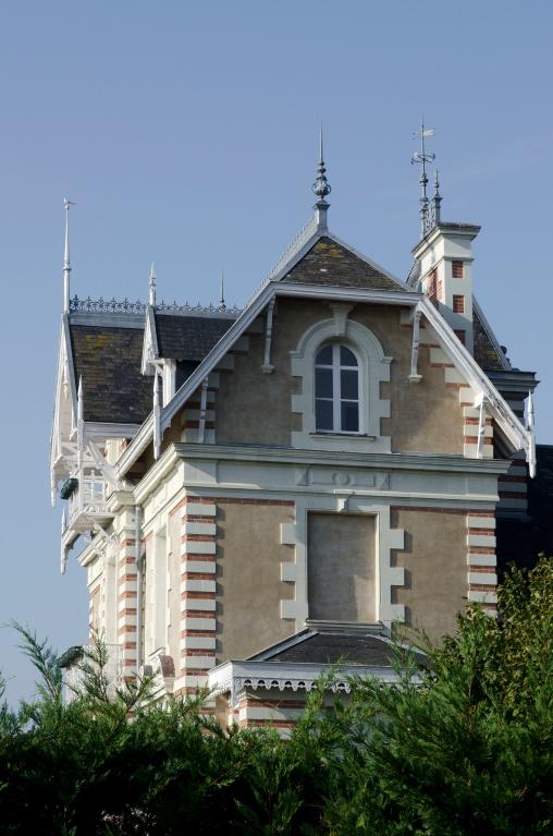 La villa Les Mouettes à Béhuard. Détail du pignon est.