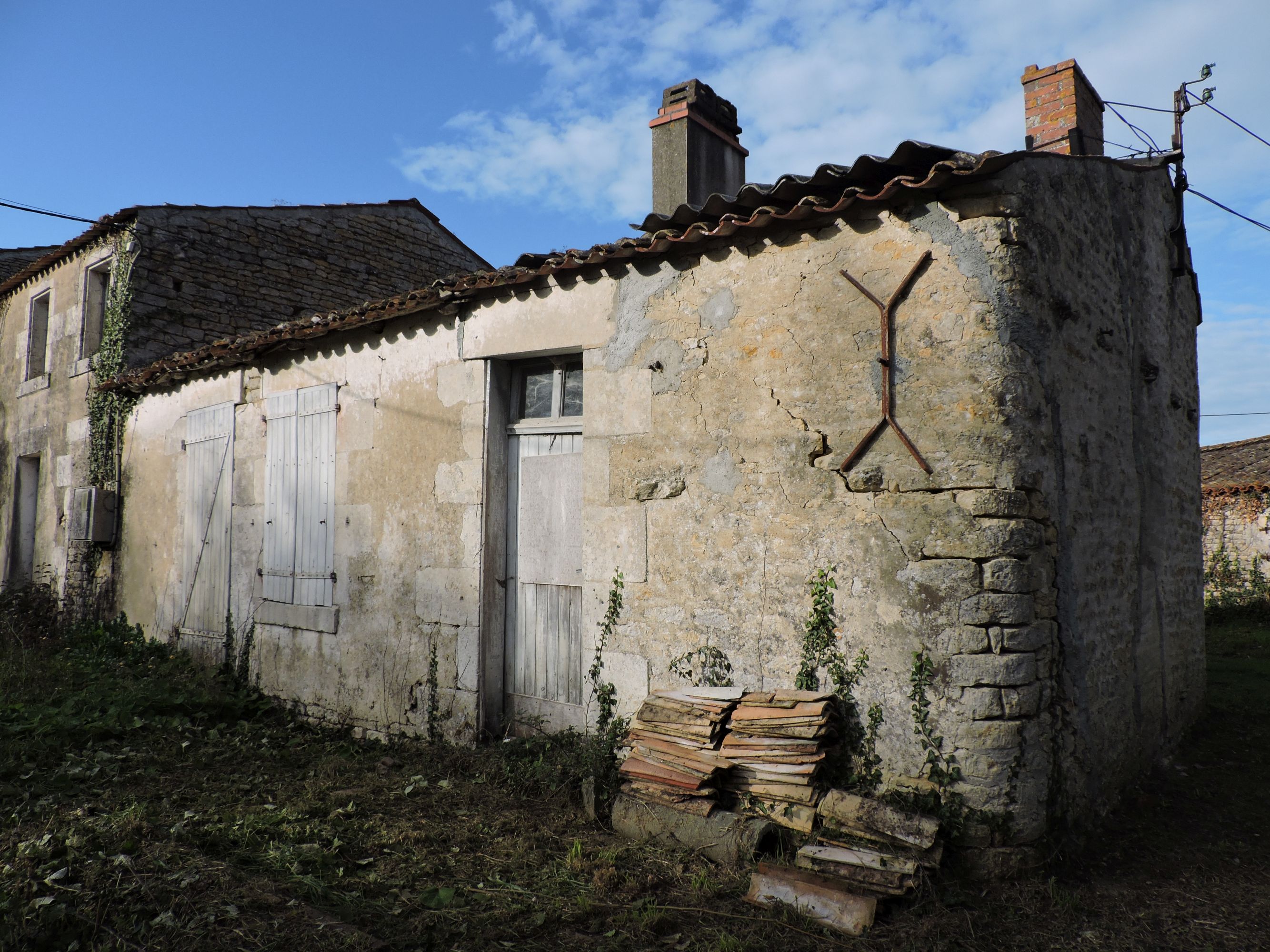 Ferme dite la cabane de l'Aqueduc, actuellement maison ; 4, l'Aqueduc