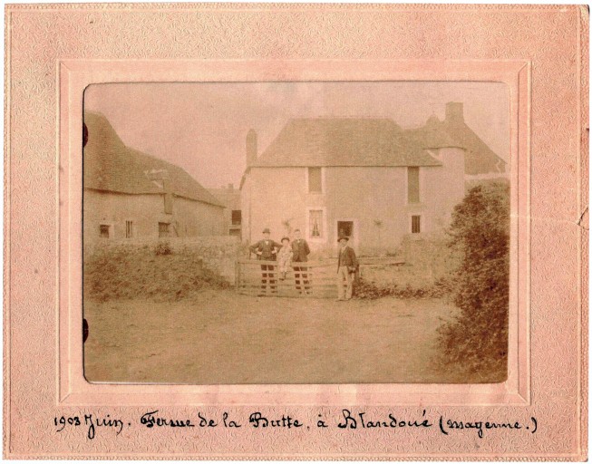 Maison, puis ferme, actuellement maison, dite de la Butte - route de Saint-Jean-sur-Erve, Blandouet