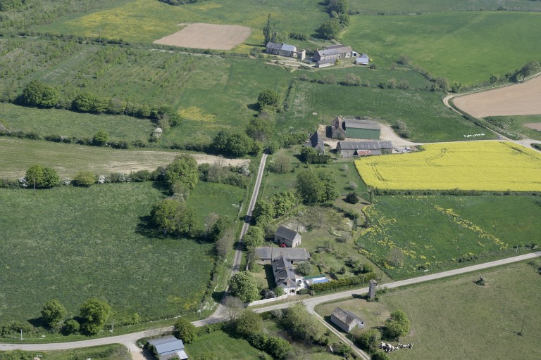 Manoir, puis ferme, actuellement maison - le Petit-Valtro, Saulges