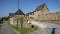 Maison de maître (?) dite manoir, puis ferme, la Clouterie