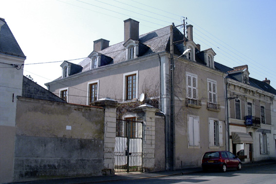 Maison, 25 place Robert-le-Fort, Châteauneuf-sur-Sarthe