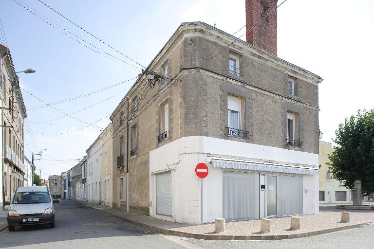 Îlot 9, 1 à 23 rue du Faisan ; place du Marché ; 46 à 62 rue Pierre-Jubau ; rue Pasteur