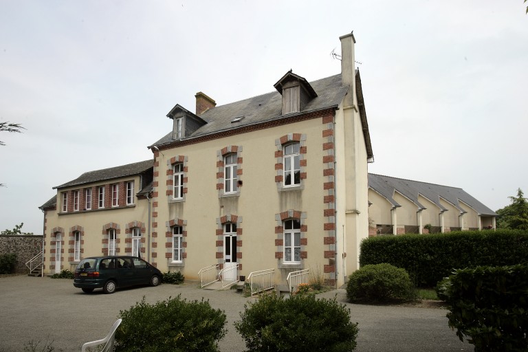 École privée de filles, puis école dite maison familiale, puis maison de retraite