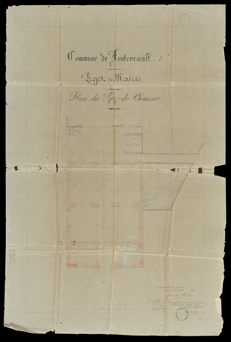 Mairie et halle, actuellement mairie, 1 place des Plantagenêts, Fontevraud-l'Abbaye