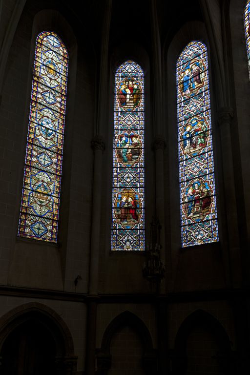 Ensemble de 5 verrières historiées et de 2 verrières décoratives : vie de la Vierge (baies 0 à 6) - Église paroissiale Notre-Dame-de-l'Assomption, Chailland