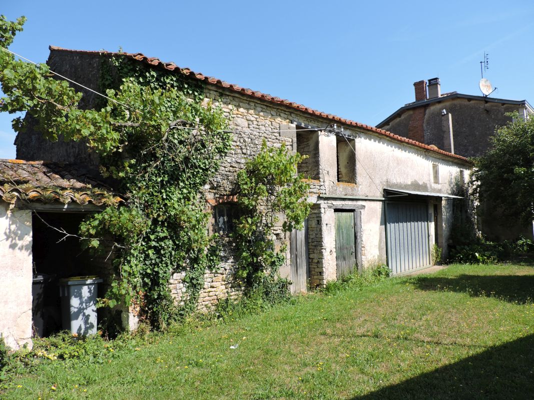 Ferme, actuellement maison ; le Clouzy, 14 rue du Pont-aux-chèvres