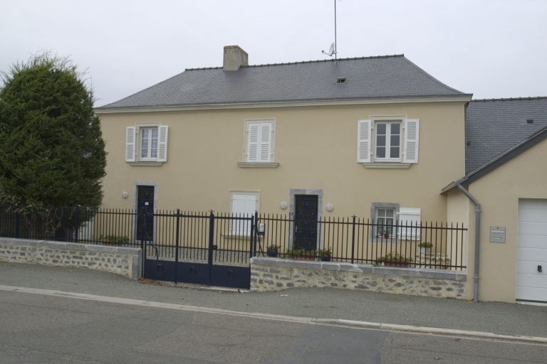 Maison, 8 route de la Bazouge, anciennement le Cormier