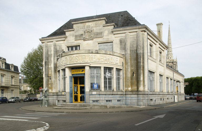 Poste, place Edouard-Herriot