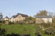 Édifice fortifié (?), puis ferme, actuellement maison - Montguyon, Saulges
