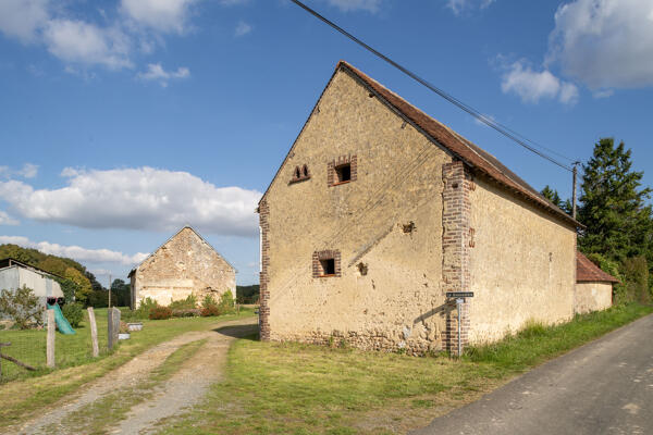 Manoir (?) puis ferme, actuellement maison, la Guinandière