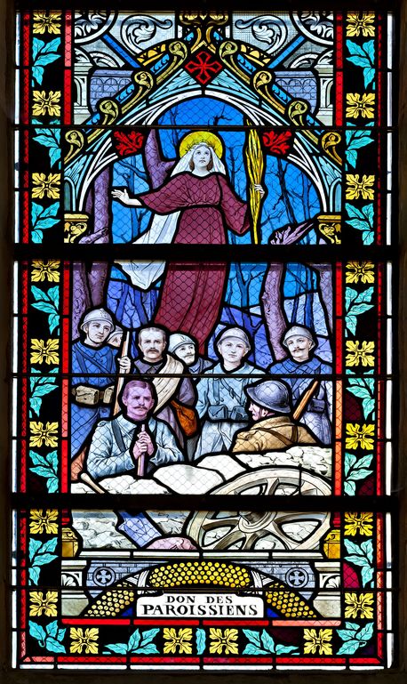 Ensemble de 8 verrières commémoratives de la guerre 1914-1918 - Église paroissiale Saint-Julien, Saint-Julien-des-Eglantiers, Pré-en-Pail