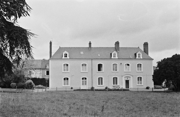 Maison de maître, rue du Gardon