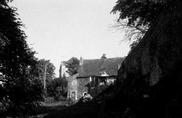 Ancien presbytère, rue de la Perrière (vestiges)