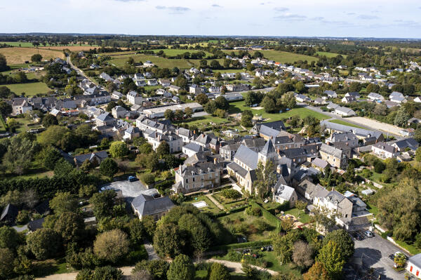 Bourg de Ménil