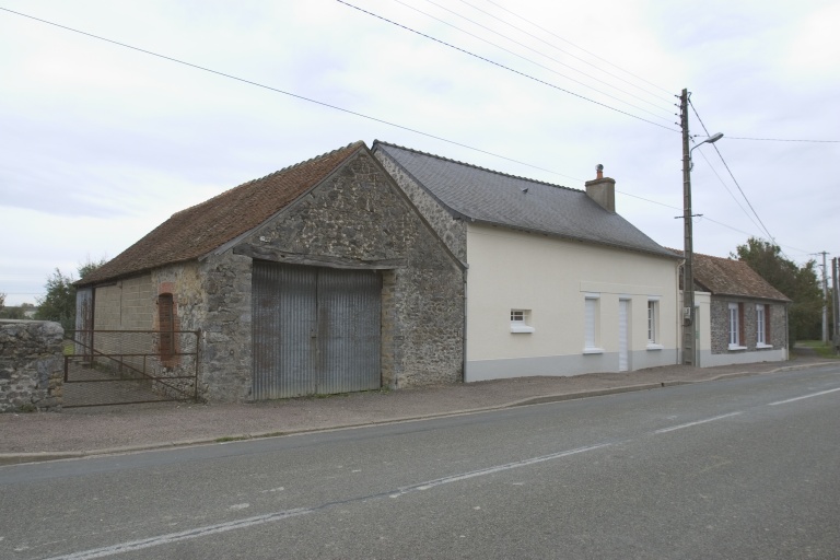 Maison, 7 route de Chémeré-le-Roi, anciennement les Croix