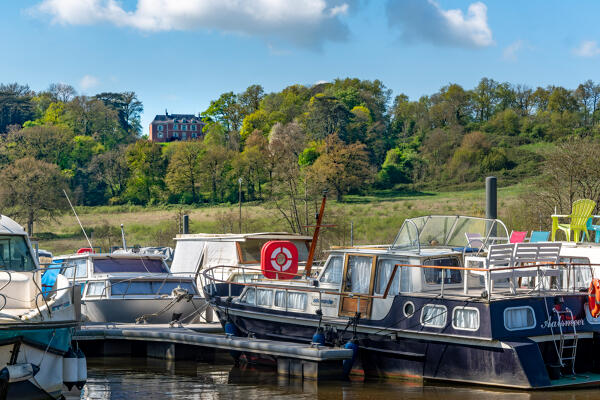 Les résidences de plaisance de l'aire d'étude "rivière Mayenne"