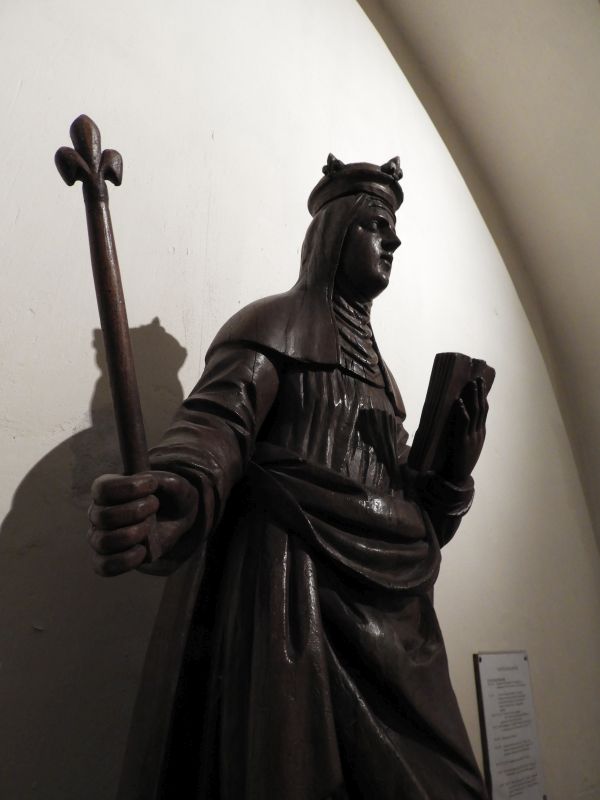 Statue : sainte Radegonde