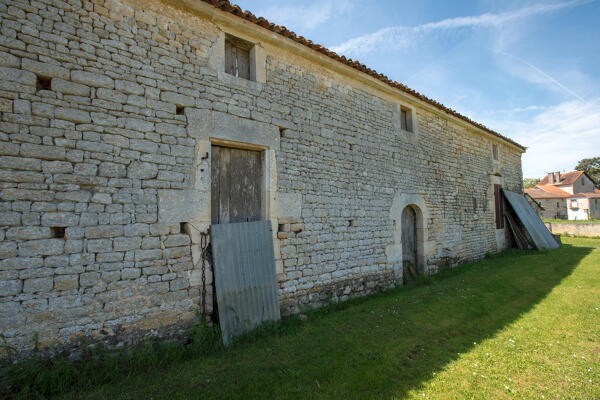 Ferme (vestiges), 84 rue de la Frémondière