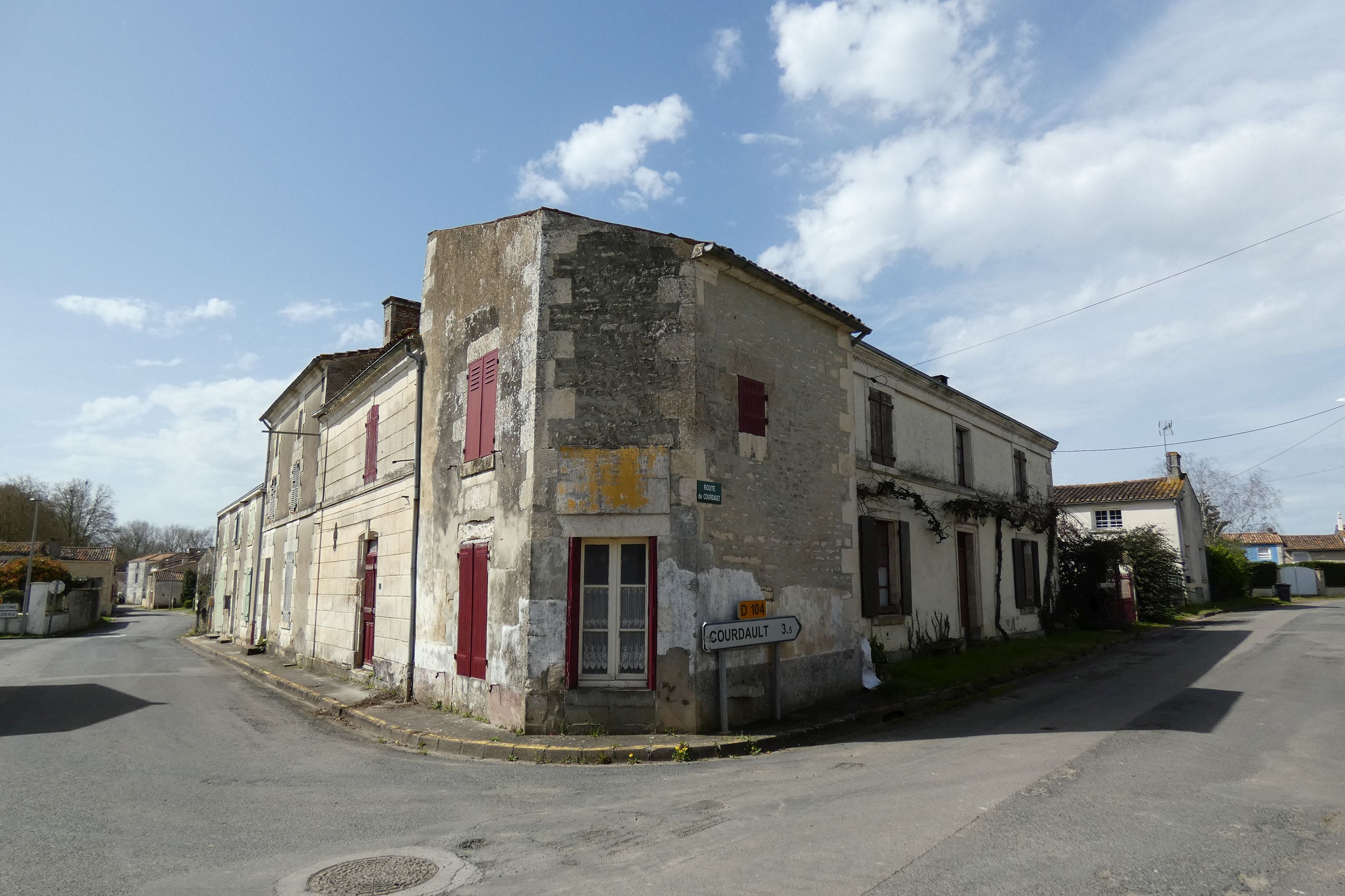 Maison, magasin de commerce, 25 rue Alfred-Roux, 3 route de Courdault