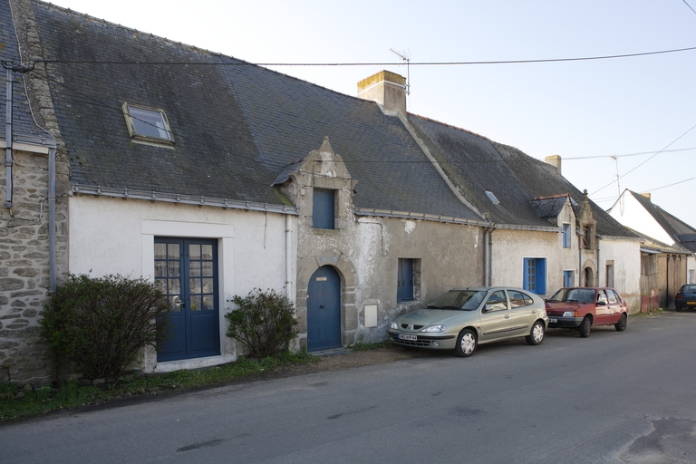 Rangée de maisons, 13, 15, 17, 19, 21, 23, 25, 27, 29, 31 rue du Rocher