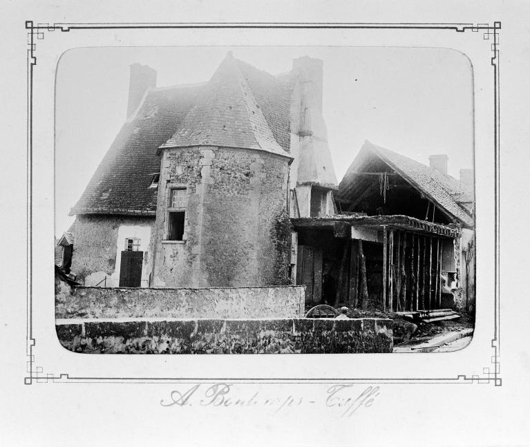 Manoir dit la Cour de Chéronne, puis maisons, boucherie, 32 rue de l'Étang