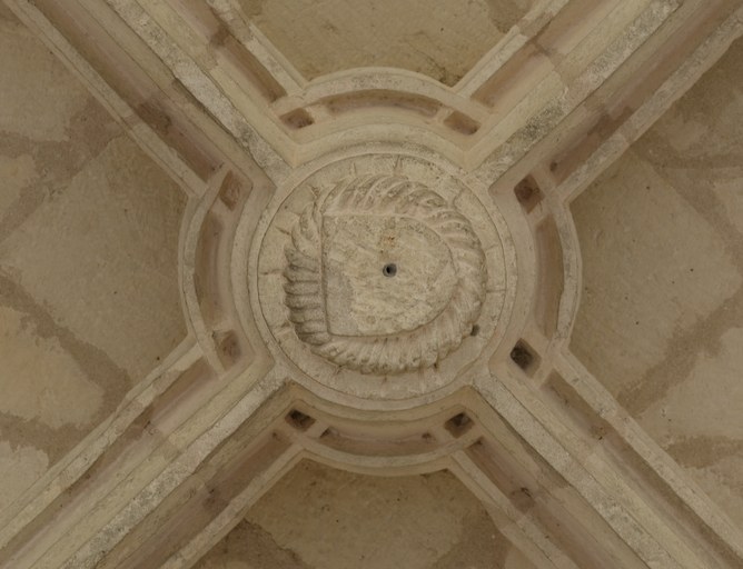 Cloître, place Leclerc