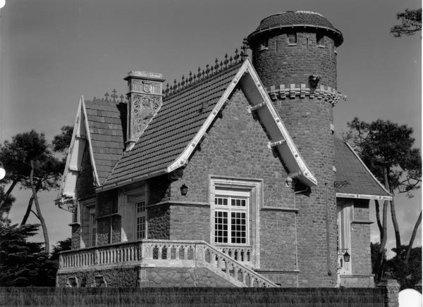 Maison de villégiature balnéaire dite Château de la Duchesse Anne, 1 avenue de la Duchesse-Anne