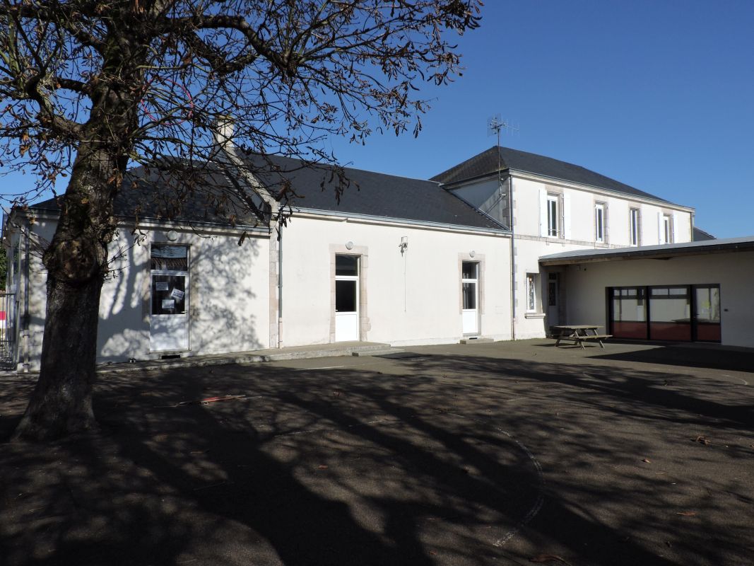 Mairie (ancienne), école primaire publique