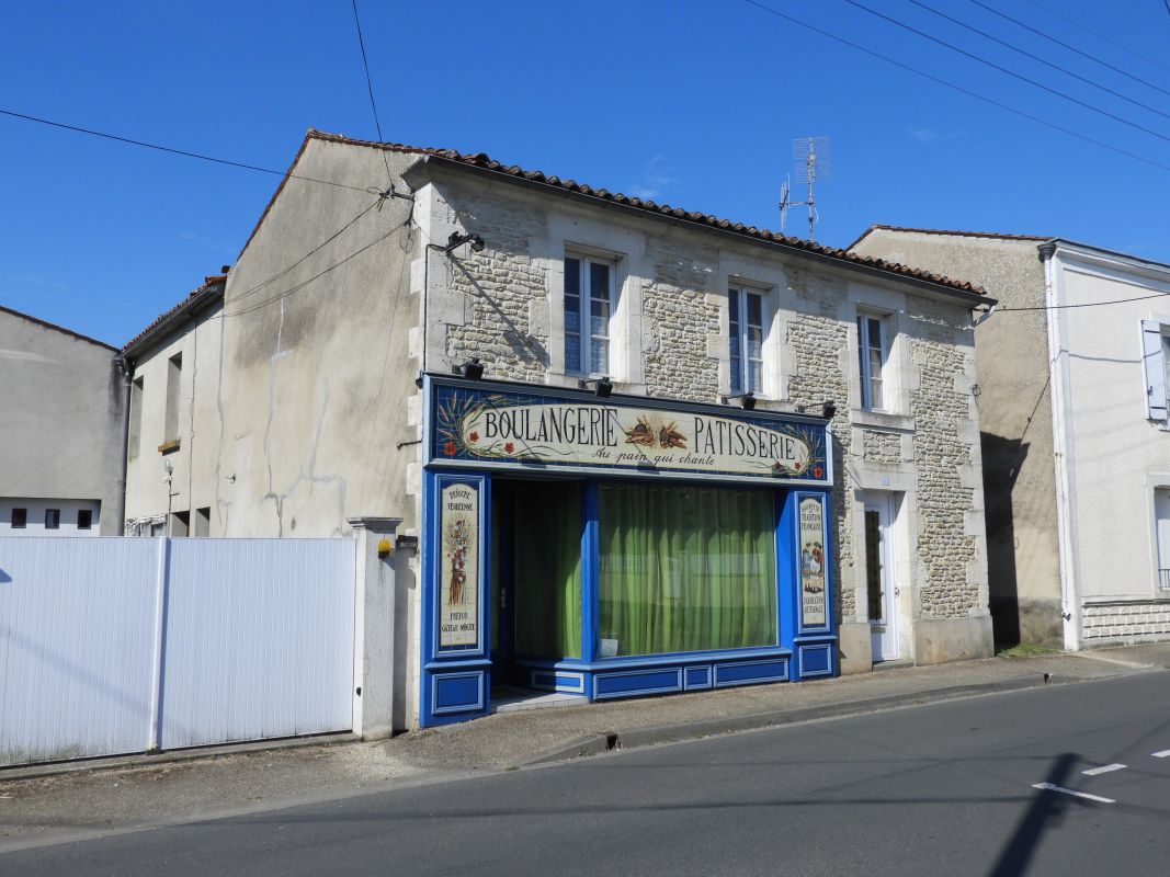 Boulangerie, maison, 22 rue Georges-Clemenceau