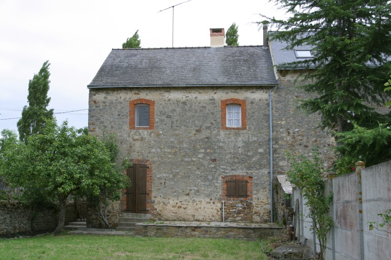 Maison - 22 rue Nationale, Saint-Jean-sur-Erve