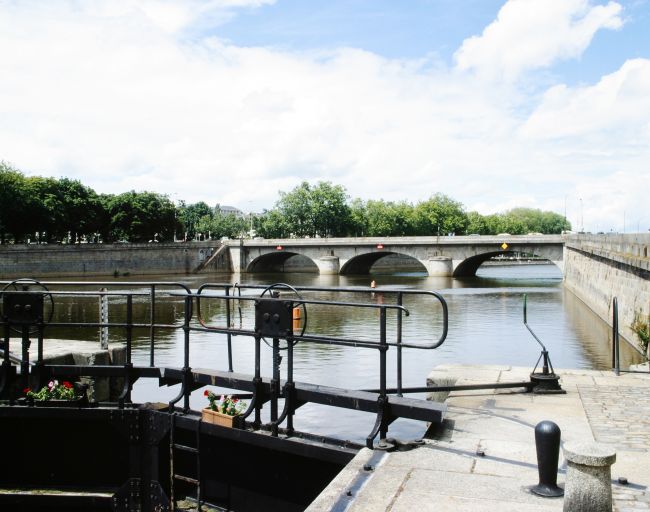 Pont Napoléon, puis Pont-Neuf, actuellement pont Aristide-Briand