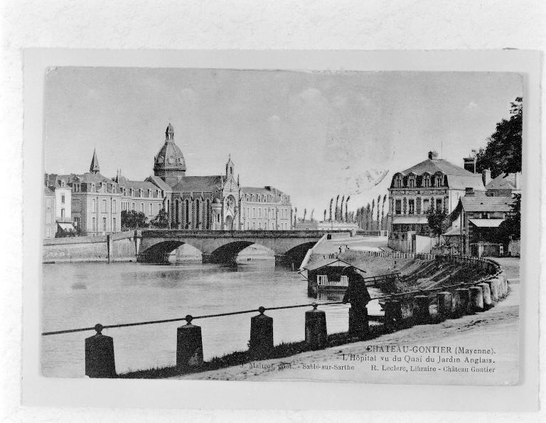 Pont dit vieux pont de Château-Gontier