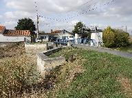 Porte du canal du Clain ou des Grands Greniers, maison de garde