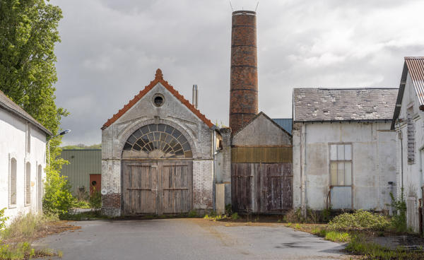 Usine textile Leroux Laroche puis FTB, puis imprimerie Typolac puis Colwell, 37 rue Gambetta
