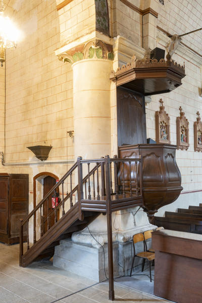 Église paroissiale Saint-Jean-Baptiste de Saint-Jean-sur-Mayenne