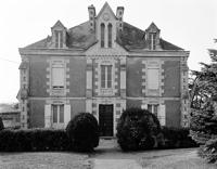 Ancien presbytère, aujourd'hui mairie, place de l'Église
