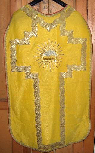 Ornement doré n° 3 : chasuble