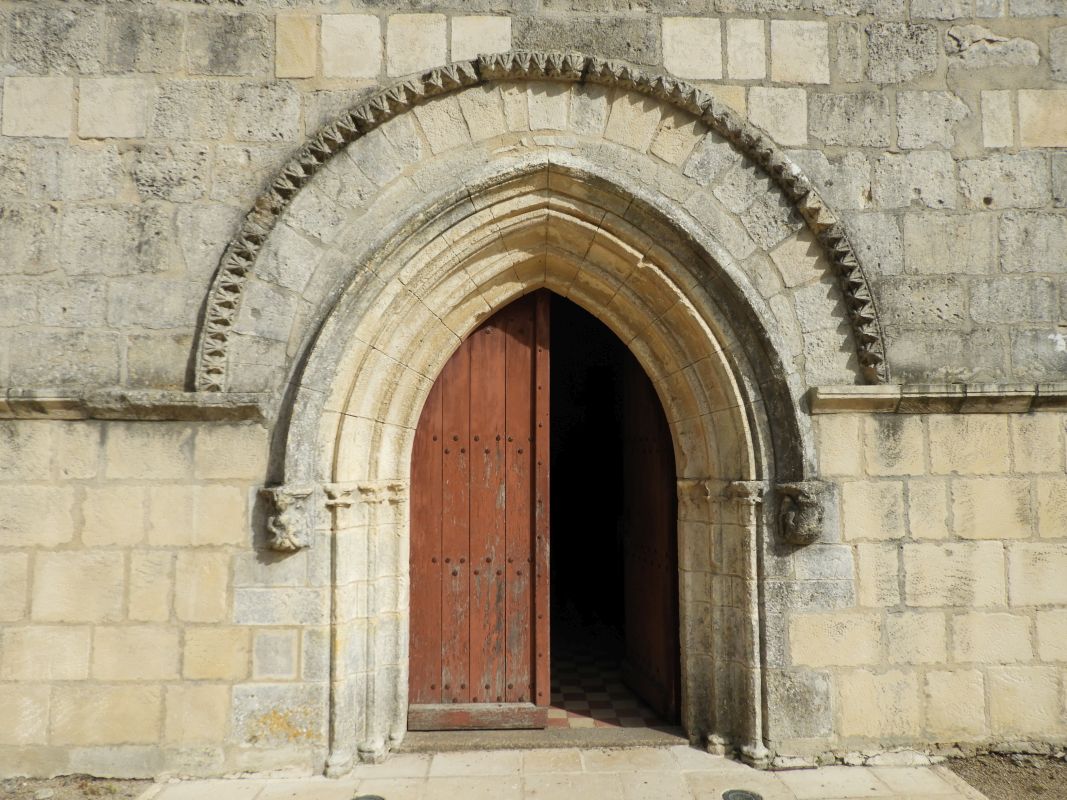 Chapelle templière puis église paroissiale Notre-Dame de Puyravault