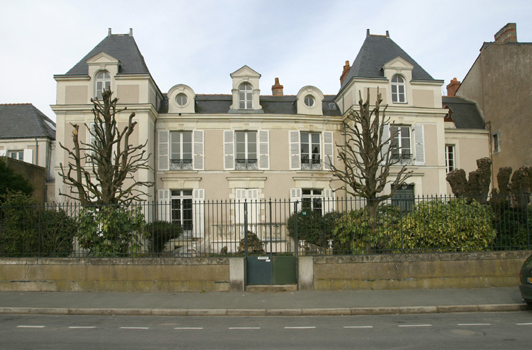 Hôtel Guêtron, 18 et 18 bis quai des Carmes