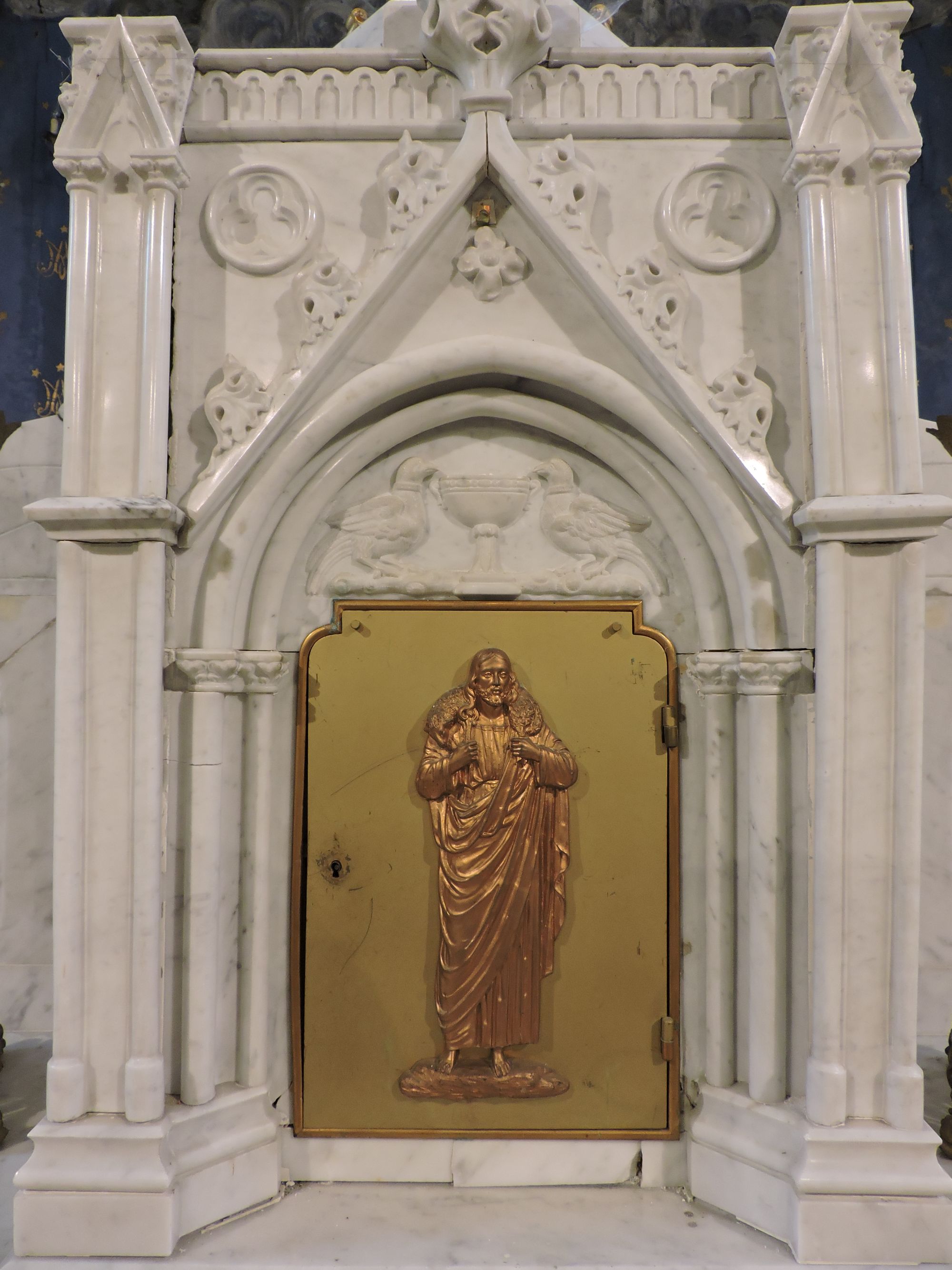 Maître-autel, tabernacle