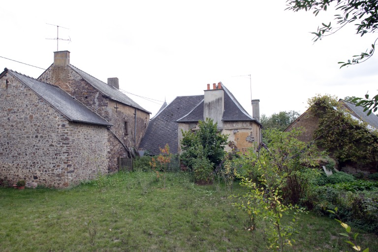 Maison, puis ferme, actuellement maison, dite de la Butte - route de Saint-Jean-sur-Erve, Blandouet