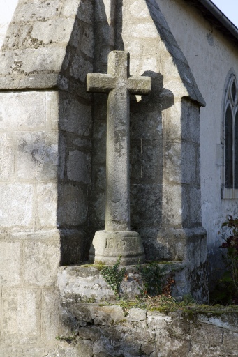 Croix monumentale, Clis