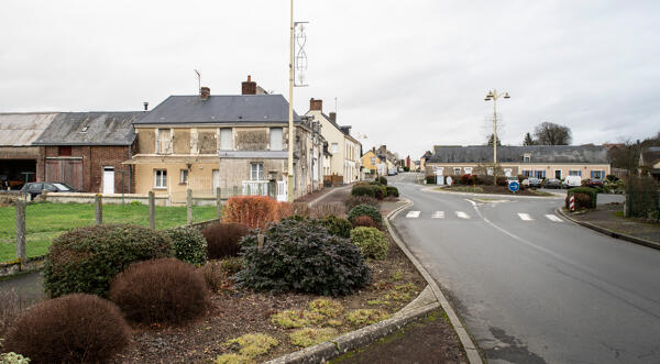 Villaines-sous-Lucé : présentation du village