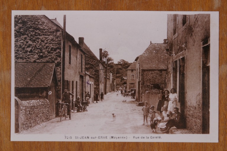 Maison - rue du Moulin, Saint-Jean-sur-Erve