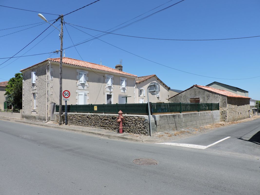 Ferme, actuellement maison ; le Pont-aux-chèvres, 63 rue du Pont-aux-chèvres