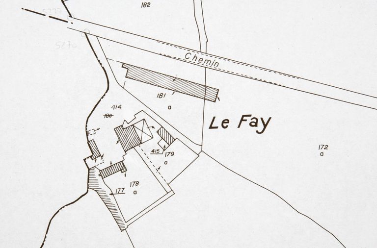 Manoir, actuellement ferme - le Fay, Saint-Léger