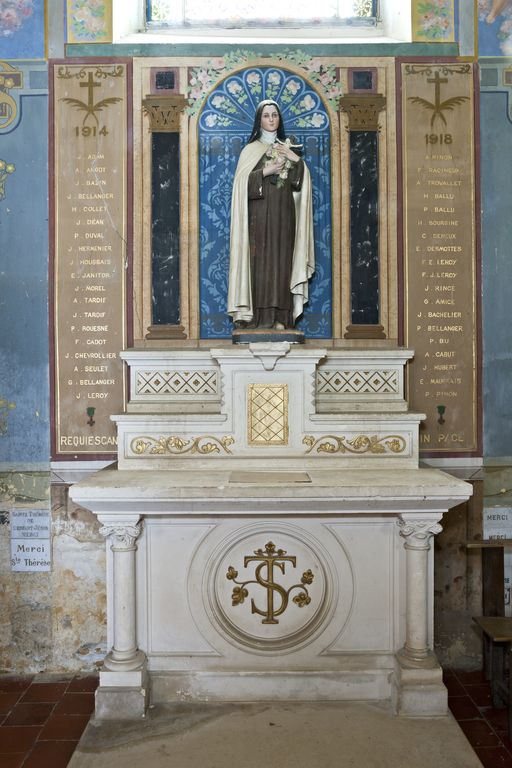 Monument aux morts, ancienne église paroissiale Saint-Aubin de Pouancé
