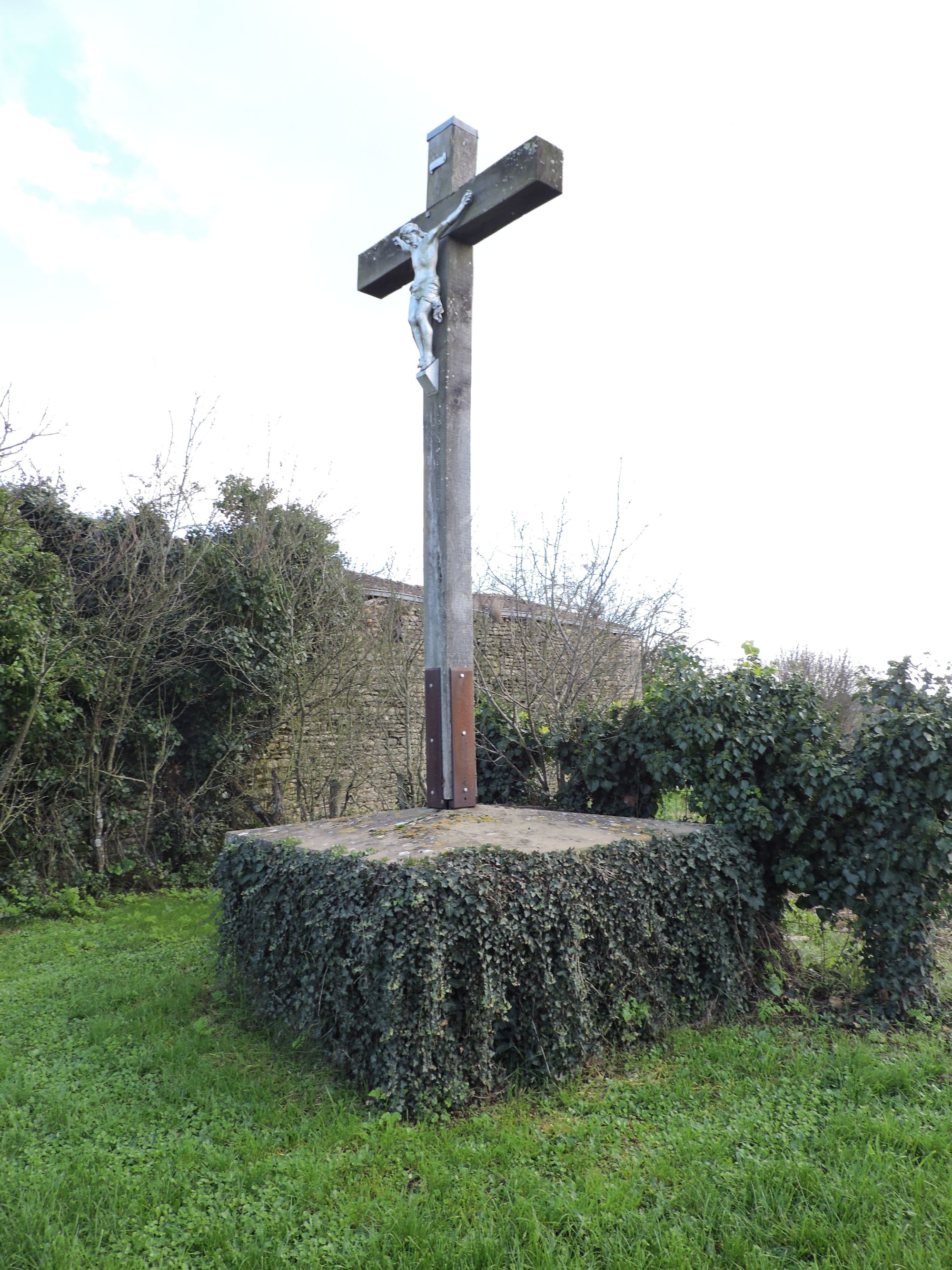 Croix de chemin de la Grande Bernegoue