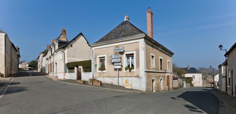 Présentation du village de Thoiré-sur-Dinan